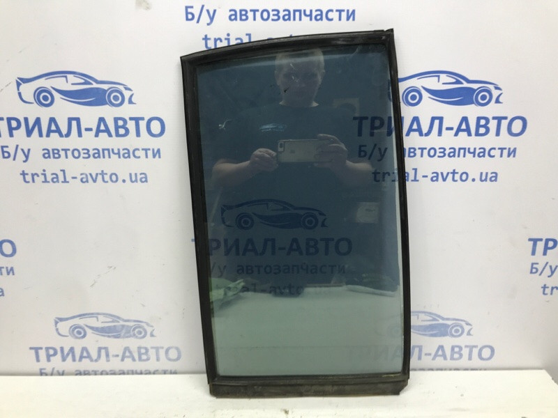 Стекло двери задней правой (форточка) Mitsubishi Pajero Wagon 2000-2006 MR436990 (Арт. 54430) Киев - изображение 1