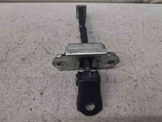 Ограничитель двери передний правый Nissan Qashqai 2006-2013 80430JD000 (Арт. 82832) Киев