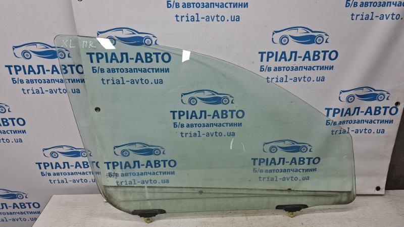 Стекло двери переднее правое Mitsubishi Outlander XL 2.2 DIESEL 4HK 2007 (б/у) Київ - зображення 1