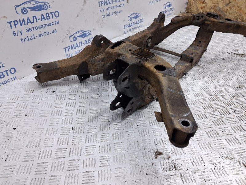 Балка задней подвески Chevrolet Captiva C140 2.2 DIESEL Z22D1 2006 (б/у) Київ - зображення 4