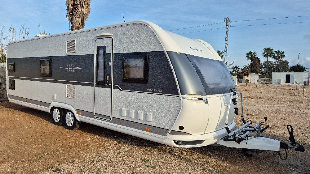 Hobby Prestige 720 KWFU 2019 — автономний караван преміум-класу Івано-Франківськ - зображення 1