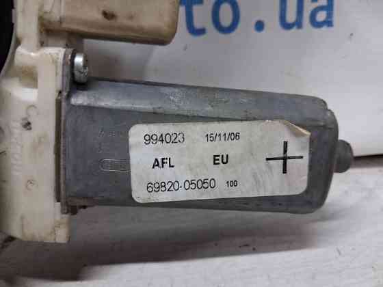 Стеклоподъемник передний правый Toyota Avensis 2002-2010 6981005050 (Арт. 71272) Київ