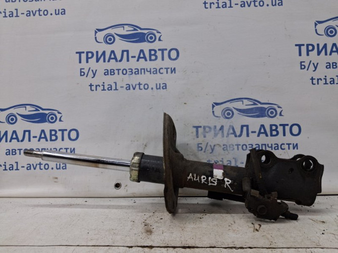 Амортизатор передний правый Toyota Auris E150 1.6 БЕНЗИН 1ZRFAE 2006 (б/у) Київ - зображення 1