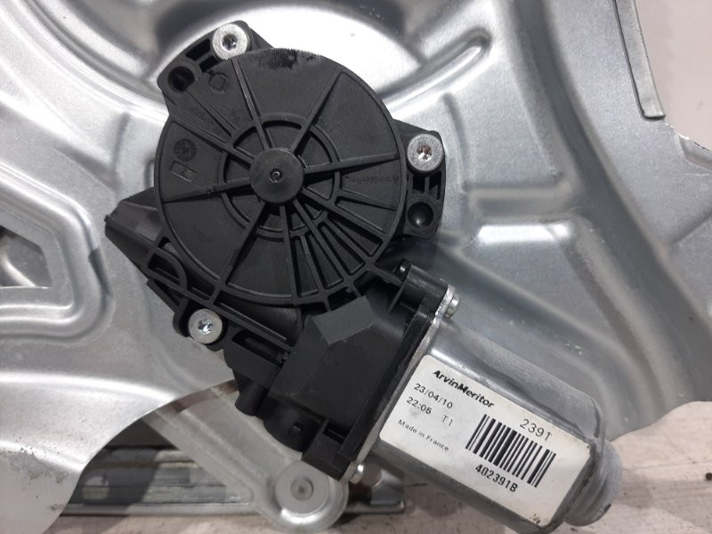 Стеклоподъемник передний левый Hyundai IX35 LM 2009 (б/у) Киев - изображение 2