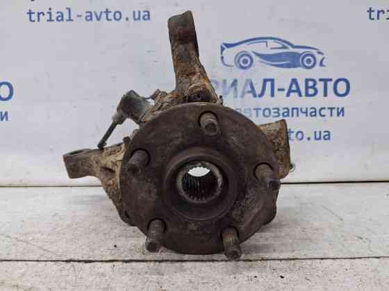 Кулак поворотный левый со ступицей Toyota Avensis T25 1.8 БЕНЗИН 1ZZFE 2002 (б/у) Київ
