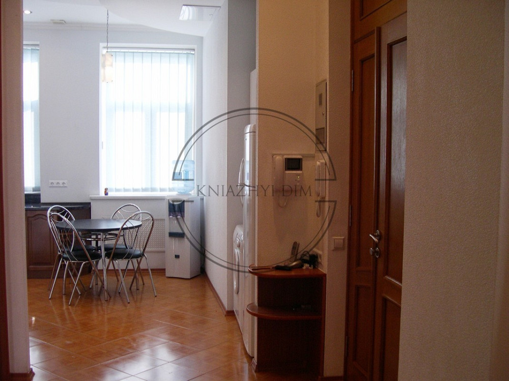 БЕЗ КОМІСІЇ! Простора 3 кім. студіо в Сталінці, Центр м. Площа Льва Толстого. № 117701 Київ - зображення 9