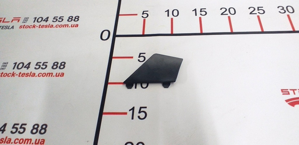 1Заглушка дверной карты под ручкой задняя правая Tesla model S, model S REST 1008134-00-E Київ - зображення 1