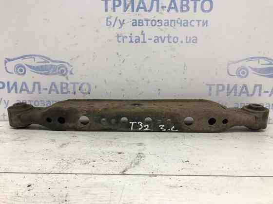 Рычаг задний поперечный нижний левый Nissan X-Trail T32 1.6 DIESEL R9M 2014 (б/у) Киев