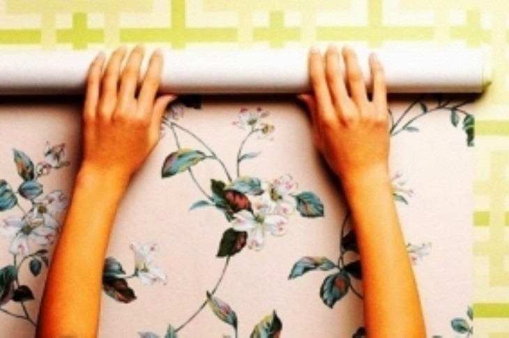 Поклейка обоев Киев Маляр-штукатур Киев - изображение 1