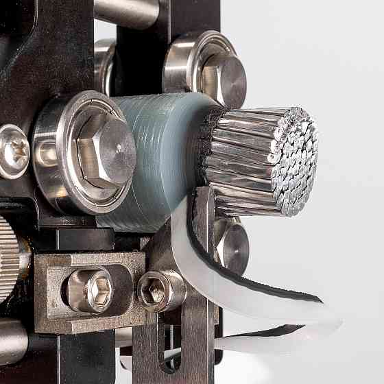 Инструмент для снятия изоляции кабелей из сшитого полиэтилена и полупроводникового экрана ø22-45мм   Харьков