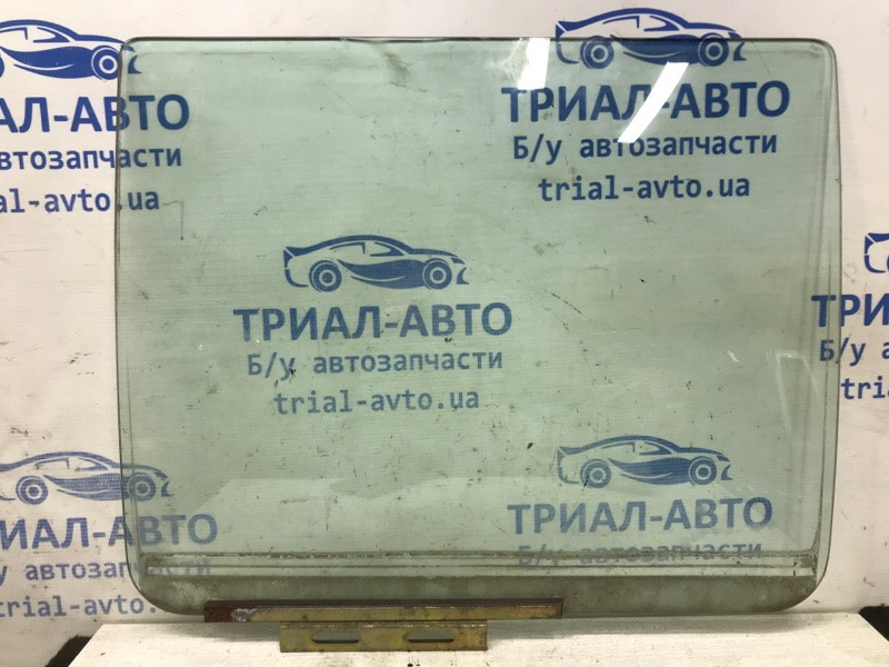 Стекло двери заднее правое Mitsubishi Pajero Sport K9 2.5 DIESEL 4D56 1996 (б/у) Київ - зображення 1