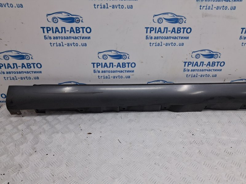 Накладка порога внешняя левая Toyota Avensis T25 2.2 DIESEL 2ADFTV 2002 (б/у) Київ - зображення 1