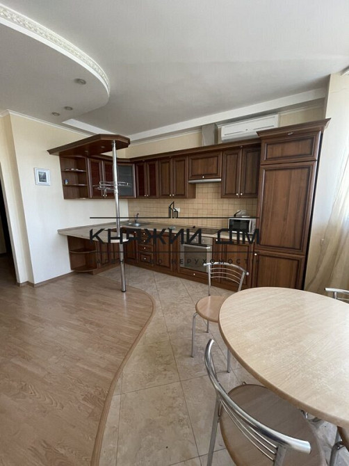 Є Генератор, Оренда  1-кімнатна студiо на Позняках Код об'єкту:115333 Київ - зображення 1