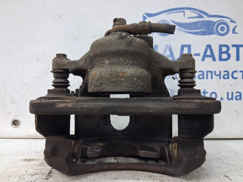 Суппорт передний правый Toyota Auris E150 1.6 БЕНЗИН 1ZRFAE 2006 (б/у) Киев - изображение 4