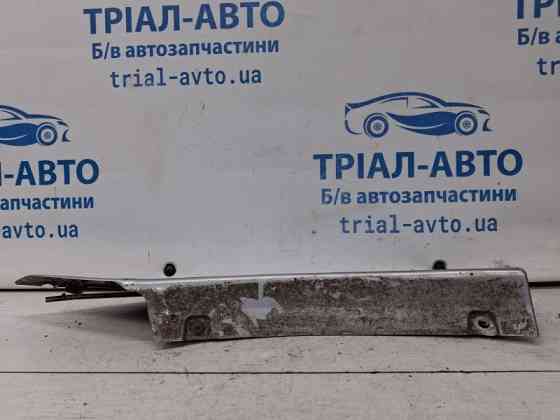 Накладка крыла Mitsubishi Pajero Wagon 3 3.2 ДИЗЕЛЬ 4M41 1999 задн. прав. (б/у) Київ