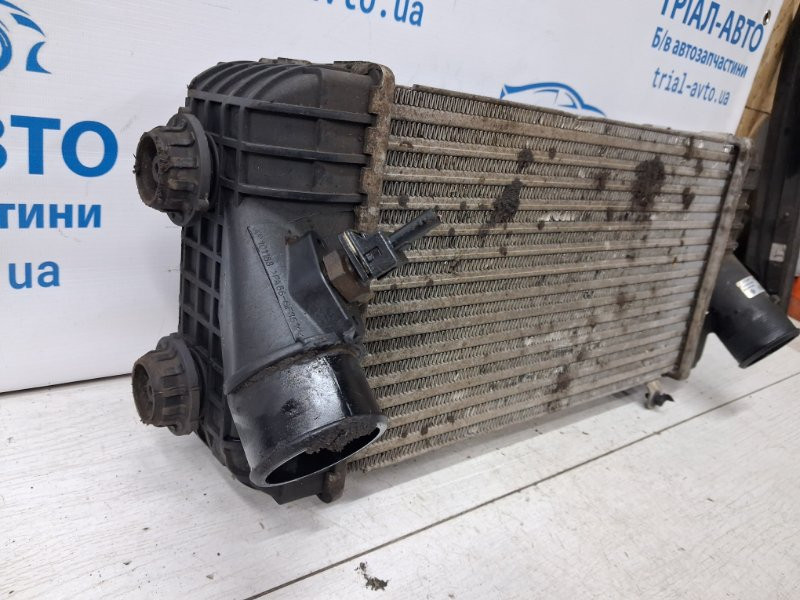 Радиатор интеркуллера Hyundai Santa fe DM 2.2 DIESEL D4HB 2012 (б/у) Київ - зображення 2