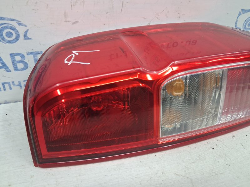 Фонарь задний внешний правый Nissan Navara D40 2.5 DIESEL YD25DDTI 2004 (б/у) Київ - зображення 3