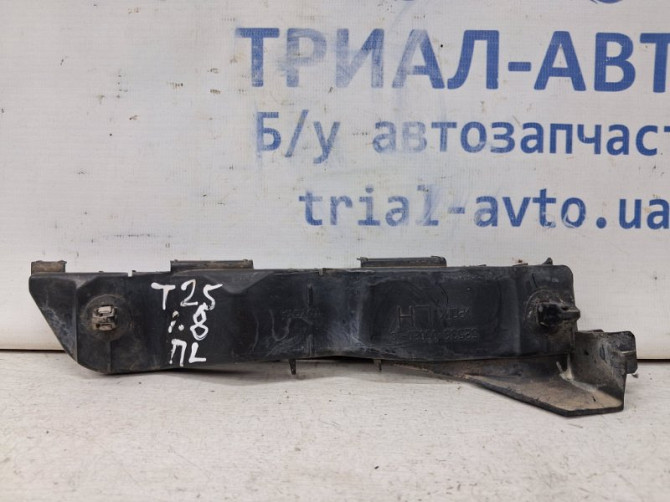 Кронштейн бампера передний левый Toyota Avensis T25 1.8 БЕНЗИН 1ZZFE 2002 (б/у) Киев - изображение 1