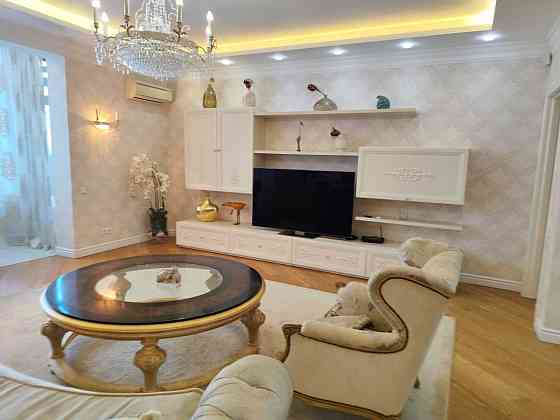 долгосрочная аренда 3-к квартира Киев, Печерский, 1100 $/мес. Киев