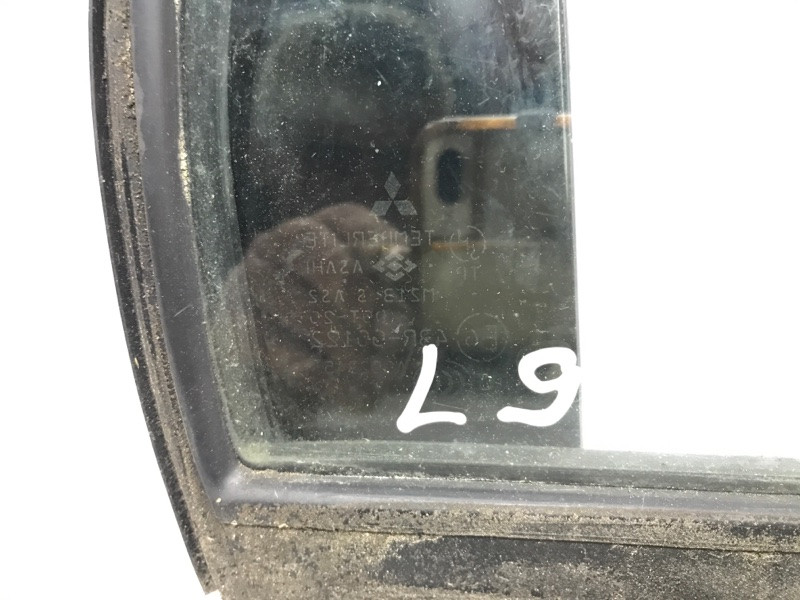 Стекло двери задней правой (форточка) Mitsubishi Lancer 9 1.6 БЕНЗИН 4G18 2003 (б/у) Киев - изображение 4