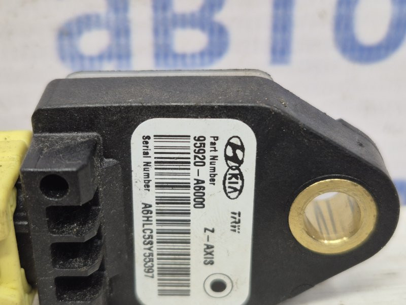 Датчик удара (AIRBAG) Hyundai I30 GD 1.6 DIESEL D4FB 2011 (б/у) Киев - изображение 3