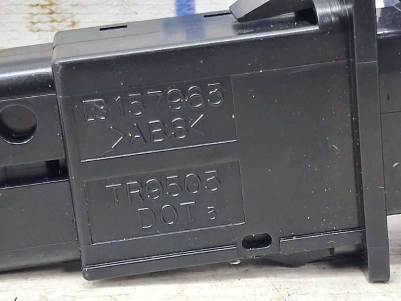 Кнопка аварийки Toyota Avensis 2002-2010 8433205050 (Арт. 78494) Київ - зображення 4