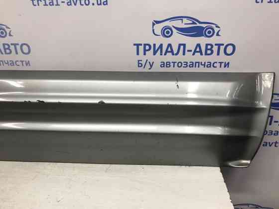 Накладка двери Mitsubishi Pajero Wagon 3 3.2 ДИЗЕЛЬ 4M41 1999 перед. прав. (б/у) Київ