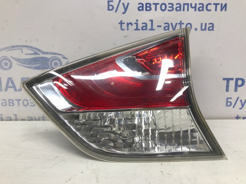 Фонарь задний внутренний правый Nissan X-Trail T32 1.6 DIESEL R9M 2014 (б/у) Київ - зображення 1