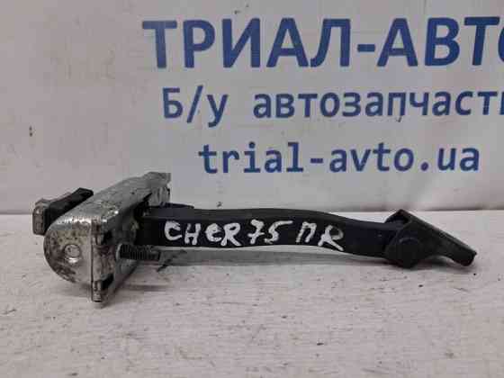 Ограничитель двери передний правый Jeep Cherokee 2013-2019 68103030AB (Арт. 78075) Київ