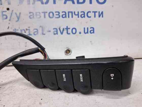 Кнопки руля SsangYong Rexton Y250 2.7 D27DT 2006 (б/у) Киев