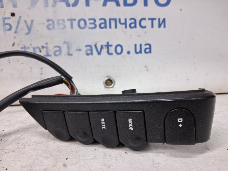 Кнопки руля SsangYong Rexton Y250 2.7 D27DT 2006 (б/у) Київ - зображення 3