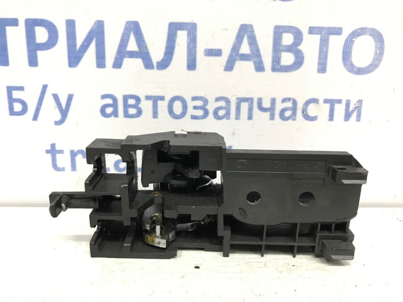 Ручка двери внутренняя правая Toyota Avensis T25 1.8 БЕНЗИН 1ZZFE 2002 (б/у) Киев - изображение 3