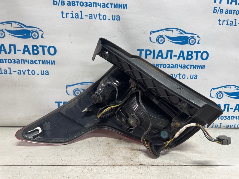 Фонарь задний внешний правый Ford Explorer 5 3.5 БЕНЗИН ENKX0 2011 (б/у) Киев - изображение 5