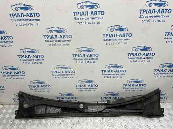 Дефлектор дворников Toyota Camry 2001-2006 5570033200 (Арт. 81141) Киев