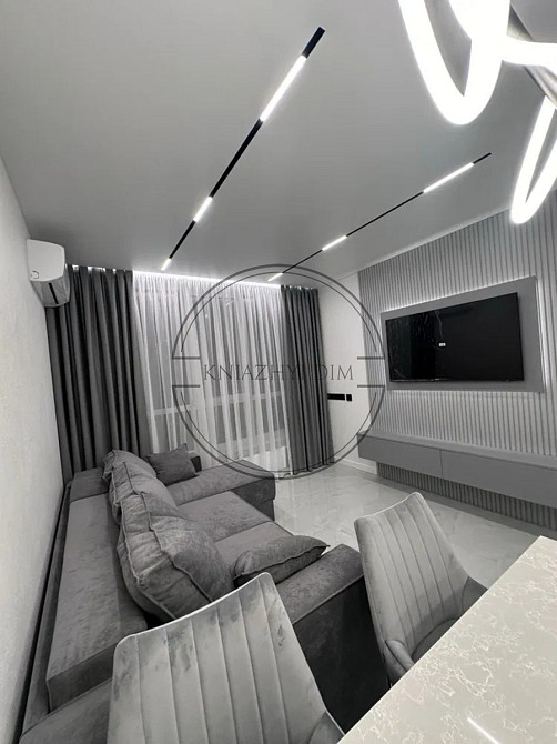 Продаж 1-кімнатної роздільної квартири в ЖК Варшавський 2. № 21146442 Киев - изображение 3