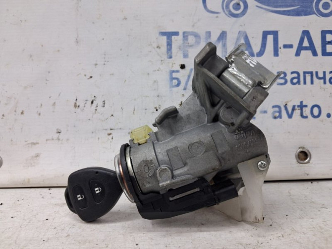 Замок зажигания Toyota Auris E150 1.6 БЕНЗИН 1ZRFAE 2006 (б/у) Київ - зображення 1