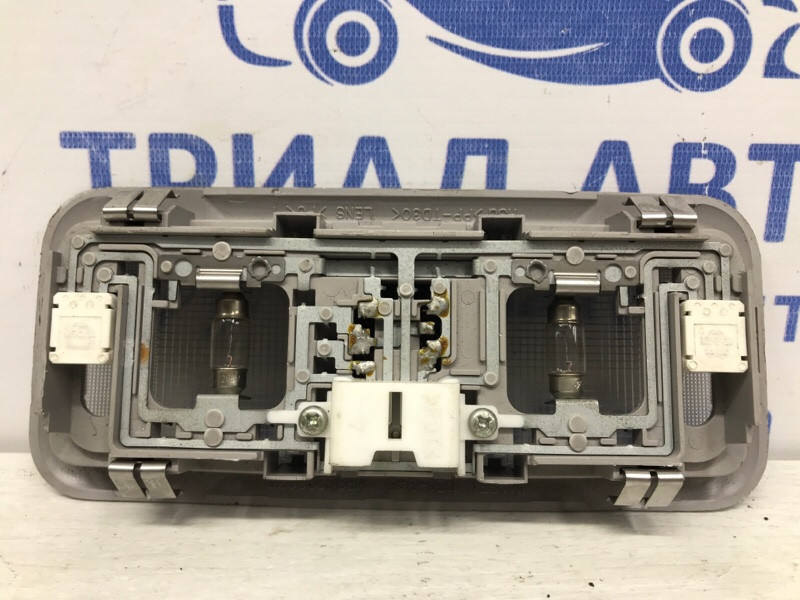 Плафон передний Mitsubishi Pajero Wagon 4 3.2 ДИЗЕЛЬ 4M41 2006 (б/у) Київ - зображення 2