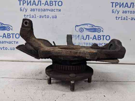 Кулак поворотный правый со ступицей Kia Sorento BL 2.5 DIESEL D4CB 2002 (б/у) Київ