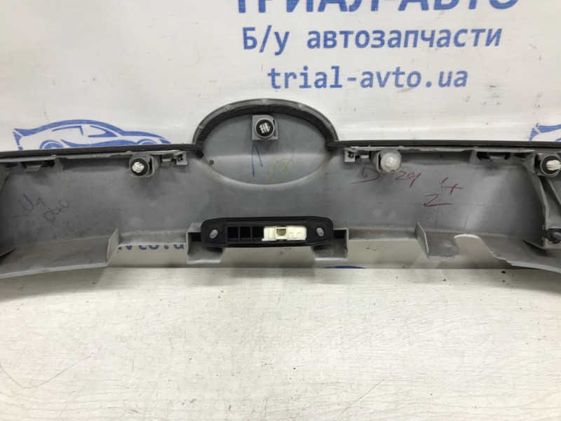 Накладка крышки багажника Toyota Avensis T27 2.0 DIESEL 2009 (б/у) Київ - зображення 7