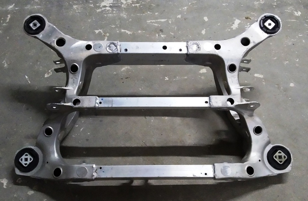 Подрамник задний (с повреждением) Tesla model X 6007012-00-L Киев - изображение 2