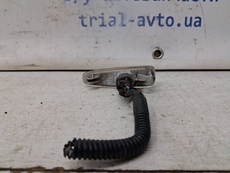 Повторитель поворотника Mitsubishi ASX GA 1.8 DIESEL 4N13 2010 (б/у) Киев - изображение 2