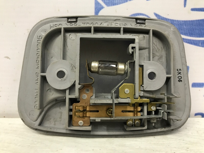 Плафон задний Mitsubishi Pajero Wagon 3 3.2 ДИЗЕЛЬ 4M41 1999 (б/у) Київ - зображення 2