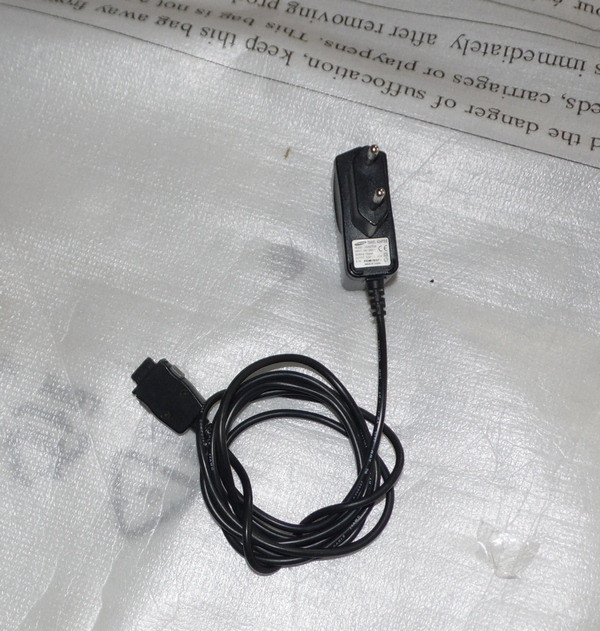 Зарядное устройств Samsung TAD037EBE Київ - зображення 3