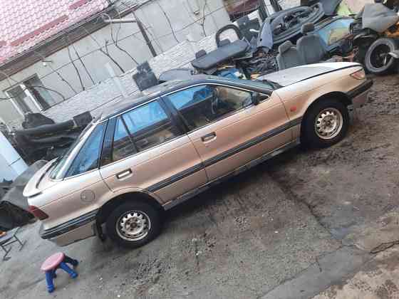 MB549986 крыло переднее правое Mitsubishi Lancer IV Разборка Дніпро