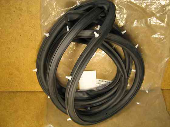 Уплотнитель задней двери Lacetti Дніпро