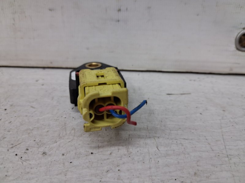 Датчик удара (AIRBAG) Kia Ceed JD 1.6 DIESEL D4FB 2012 (б/у) Київ - зображення 2