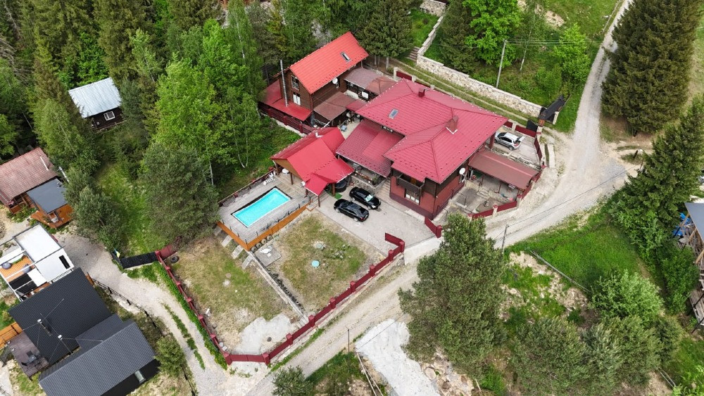 Відпочинковий комплекс "Релакс" з басейном у Микуличині Яремче - зображення 1