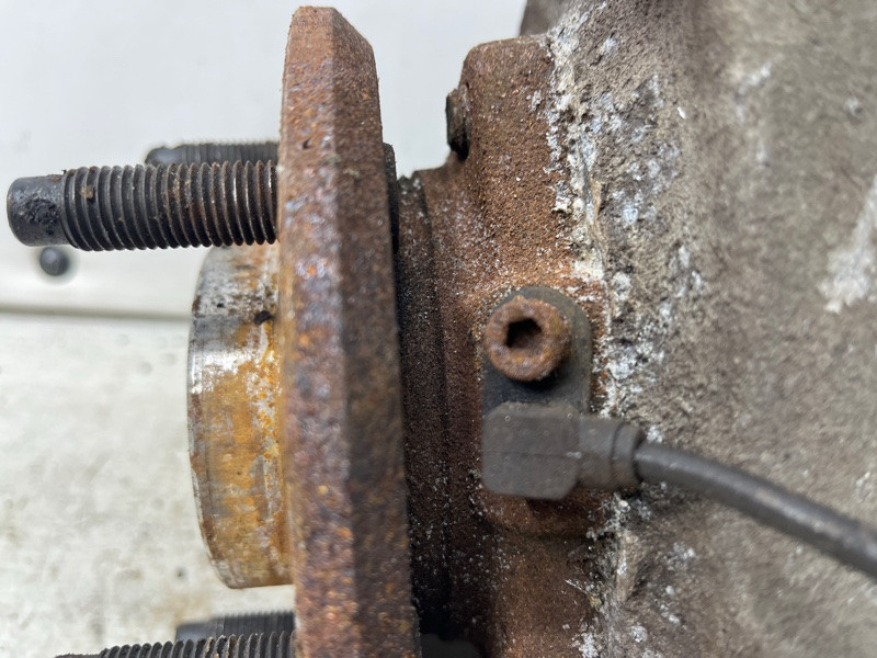 Кулак поворотный правый со ступицей Chevrolet Captiva C140 2.2 DIESEL Z22D1 2006 (б/у) Киев - изображение 3