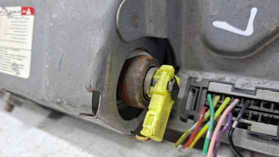 Подушка в колени Mitsubishi Lancer 2007-2017 7030A073XA (Арт. 72586) Киев