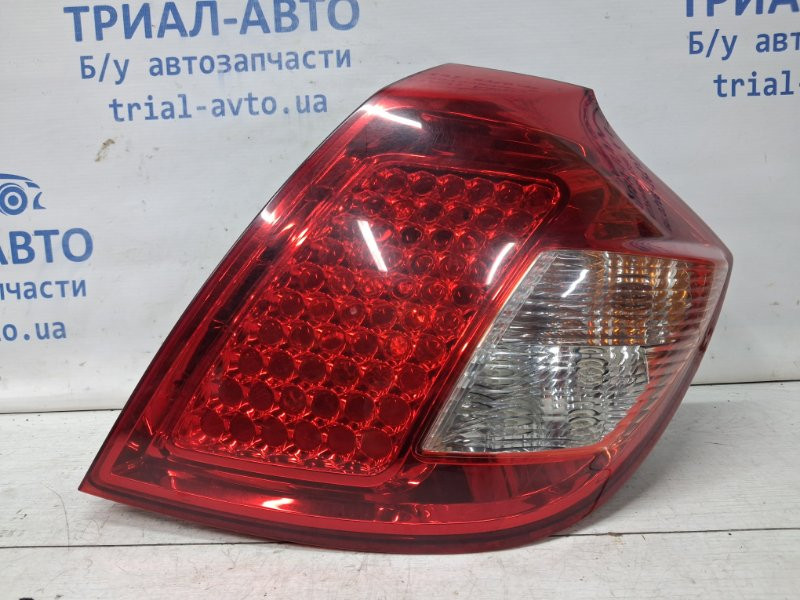 Фонарь задний внешний правый Kia Ceed ED 1.6 DIESEL D4FB 2006 (б/у) Киев - изображение 1